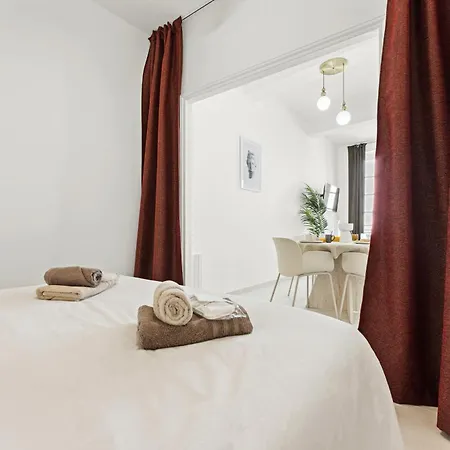 Neo-antique Renove Avec Clim - Au Coeur De Nîmes